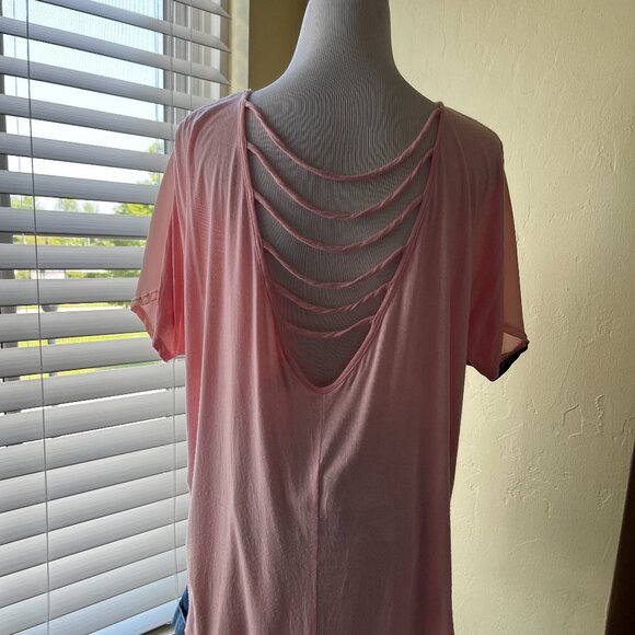 Buckle Day Trip Geometric Print Top in Peach ~ Womens Large - Picture 2 of 6